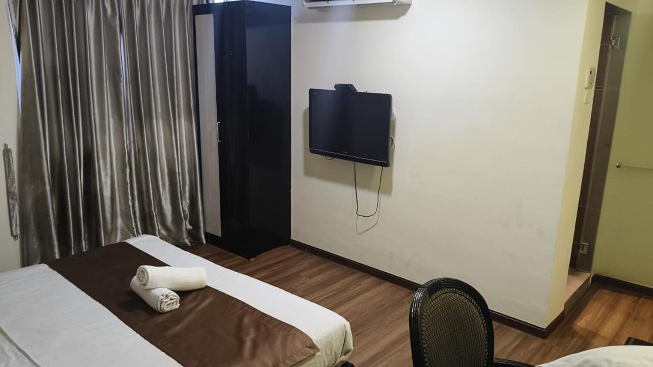 Bluebell Hotel Skudai Ngoại thất bức ảnh