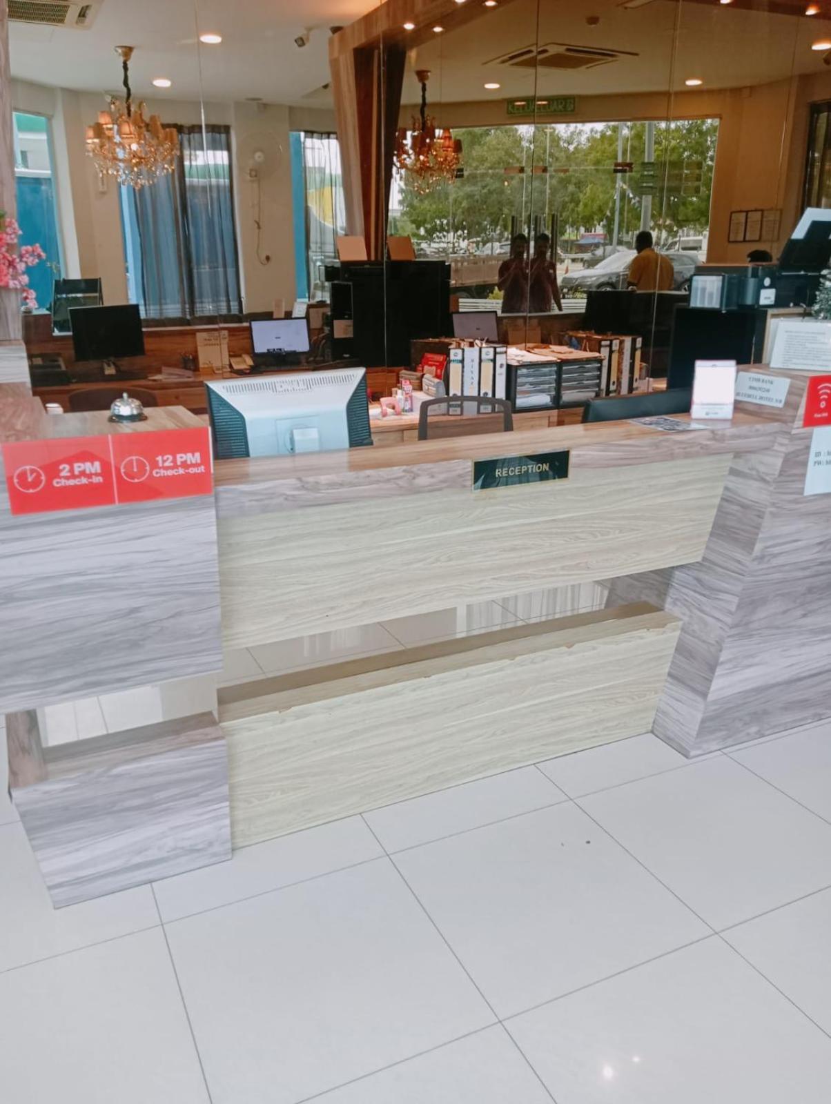 Bluebell Hotel Skudai Ngoại thất bức ảnh