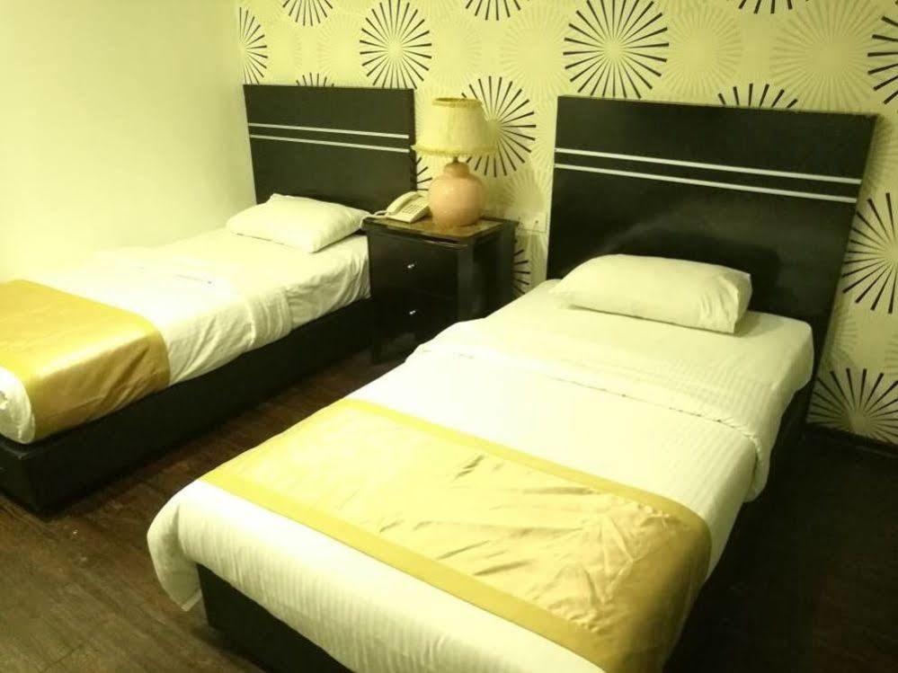 Bluebell Hotel Skudai Ngoại thất bức ảnh