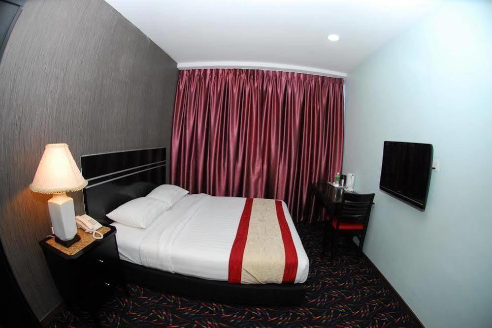 Bluebell Hotel Skudai Ngoại thất bức ảnh