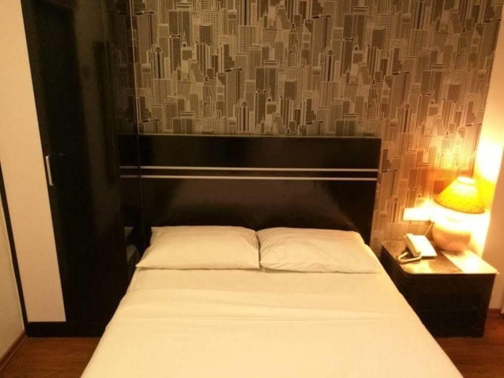 Bluebell Hotel Skudai Ngoại thất bức ảnh