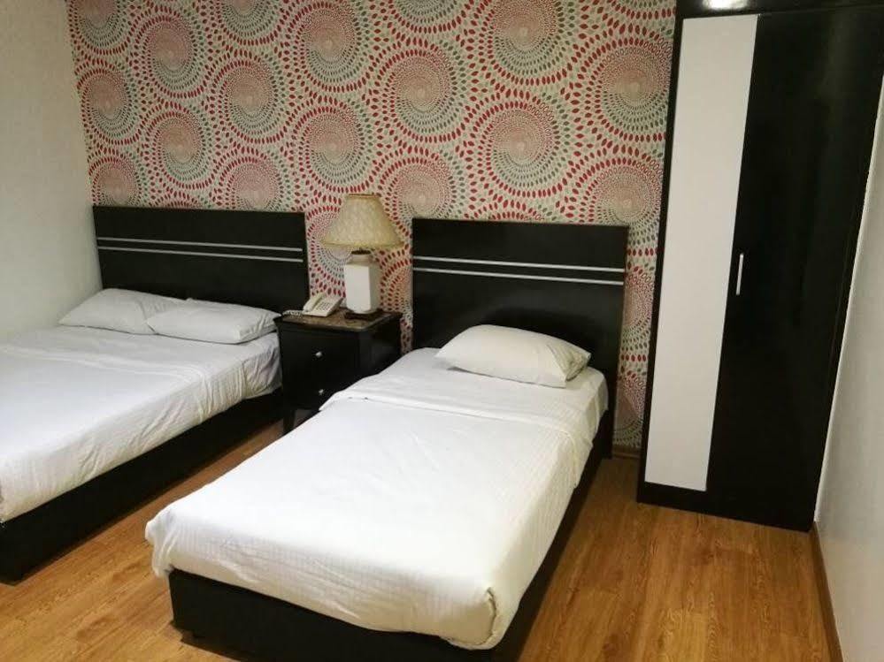 Bluebell Hotel Skudai Ngoại thất bức ảnh